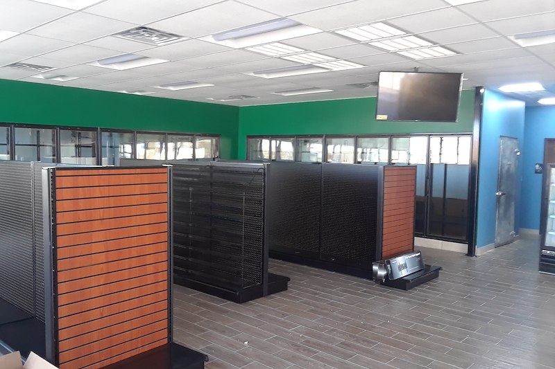 Retail store & shopping center construction